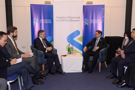  Thủ tướng Phạm Minh Chính tiếp Chủ tịch Ngân hàng Standard Chartered. 