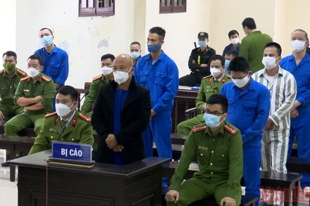 Đường “Nhuệ” cùng các đồng phạm tại phiên xét xử sơ thẩm.