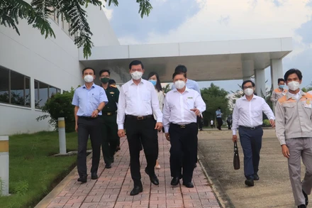 Lãnh đạo tỉnh Đồng Nai kiểm tra công tác phòng, chống dịch Covid-19 trong khu công nghiệp ở huyện Long Thành.