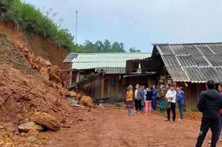 Hiện trường vụ sạt lở.