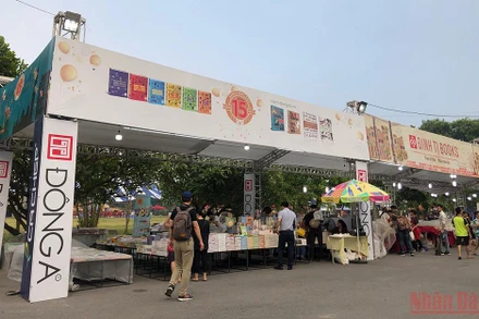 Hội sách tại Hoàng thành Thăng Long. (Ảnh năm 2019)