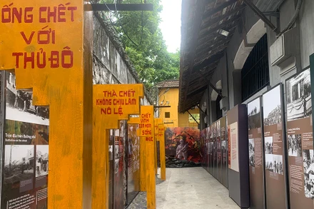 Không gian trưng bày "Lời thề quyết tử". (Ảnh: Ban Quản lý Di tích Nhà tù Hỏa Lò)