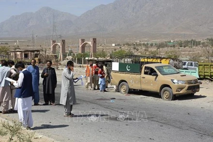 Nhân viên an ninh điều tra tại hiện trường vụ đánh bom ở Quetta, Pakistan, ngày 5/9/2021. (Ảnh minh họa: TTXVN)
