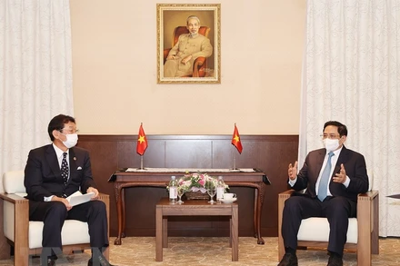 Thủ tướng Phạm Minh Chính tiếp ông Sugimori, Chủ tịch Tập đoàn Eneos Nhật Bản. 