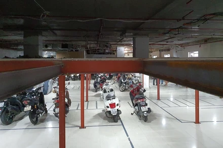 Chủ đầu tư dự án vừa cắt đôi tầng 1 chung cư để làm bãi đỗ xe, không bảo đảm an toàn.