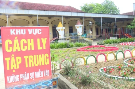 Thí điểm lập trạm xá dã chiến tại Trường mầm non Nghĩa Đồng để thu dung, điều trị bệnh nhân F0 không có triệu chứng hay triệu chứng nhẹ.