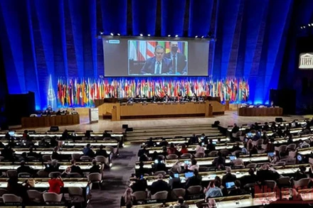 Phiên họp toàn thể Đại hội đồng UNESCO lần thứ 41 tại Paris.
