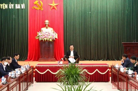 Quang cảnh buổi làm việc, sáng 16/11. (Ảnh: Duy Linh)