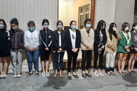 Các đối tượng bị bắt giữ. (Ảnh: TTXVN)