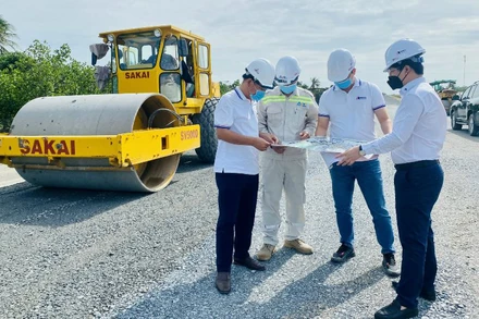 Triển khai xây dựng cao tốc theo PPP. (Ảnh: Quang Thành)