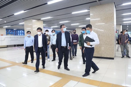 Lãnh đạo UBND thành phố Hà Nội kiểm tra công tác chuẩn bị tiếp nhận đường sắt đô thị Cát Linh - Hà Đông.