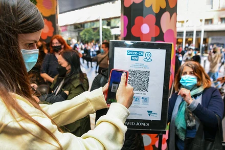 Nhiều nước xử lý nghiêm hành vi sử dụng chứng nhận tiêm chủng giả. 