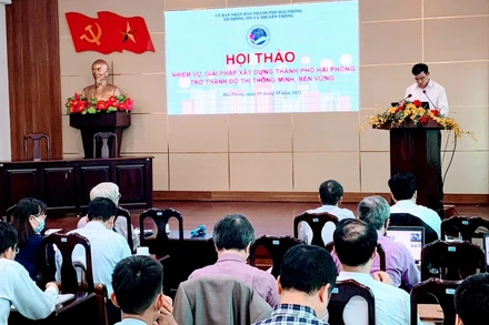 Quang cảnh hội thảo “Xây dựng Hải Phòng trở thành đô thị thông minh, bền vững”.