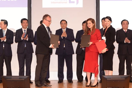 Văn bản thỏa thuận 3 dự án chiến lược với tổng chi phí dự tính lên đến 15 triệu euro.