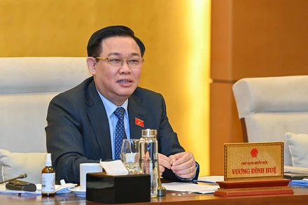 Chủ tịch Quốc hội Vương Đình Huệ phát biểu cho ý kiến vào nội dung phiên họp. (Ảnh: Duy Linh)