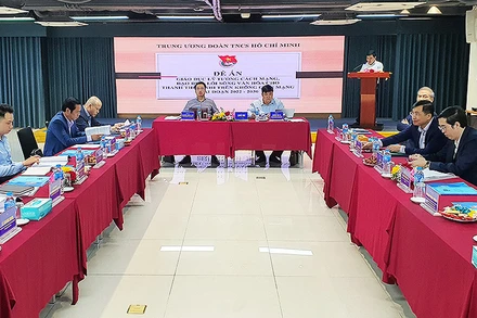 Các đại biểu đóng góp ý kiến trong khuôn khổ Hội nghị.