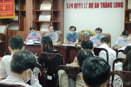 BQL dự án Thăng Long và BQL dự án 7 tổ chức gặp mặt các nhà thầu.