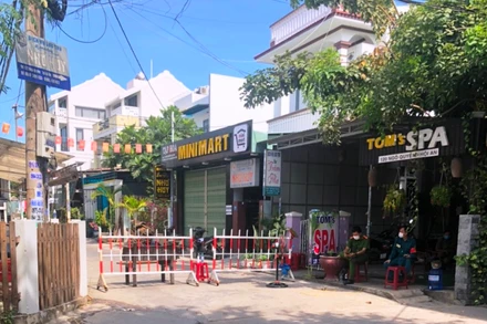 TP Hội An duy trì các chốt kiểm soát để phòng, chống dịch Covid-19.