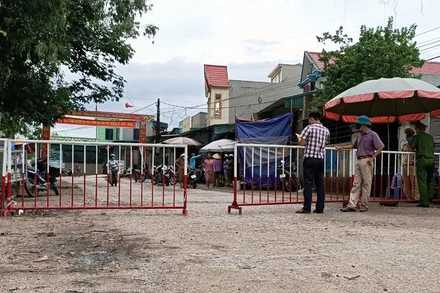 Chốt kiểm soát dịch tễ ở phường Quảng Vinh, thành phố Sầm Sơn.