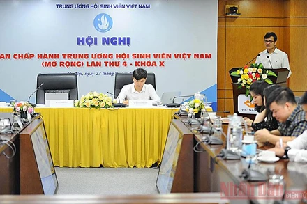 Đồng hành với sinh viên vượt dịch khởi nghiệp và lập nghiệp