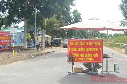 Khu cách ly tập trung tại ký túc xá Đại học Phạm Văn Đồng (Quảng Ngãi).