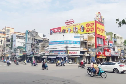 Từ ngày 24-8, Quảng Ngãi cho phép dịch vụ ăn, uống, cà phê, vui chơi, giải trí trở lại hoạt đông bình thường. 