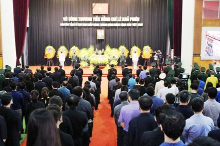 Toàn cảnh Lễ truy điệu đồng chí Lê Khả Phiêu tại Thanh Hóa.