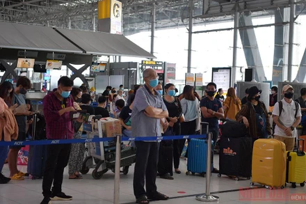 Đưa 227 công dân Việt Nam từ Thái Lan về nước