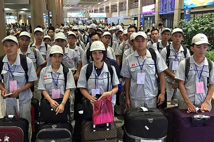 Lao động đi làm việc ở nước ngoài (Ảnh minh họa: Dolab).