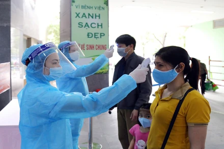 Trước tình hình dịch Covid-19 diễn biến phức tạp, các bệnh viện đặc biệt quan tâm đến công tác phòng dịch. (Ảnh: DUY LINH)