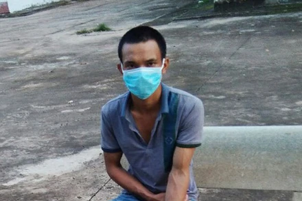 Đối tượng Vũ Mạnh Cường bị lực lượng công an bắt giữ.