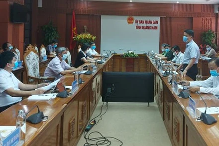 Thứ trưởng Nguyễn Trường Sơn làm việc tại UBND tỉnh Quảng Nam.