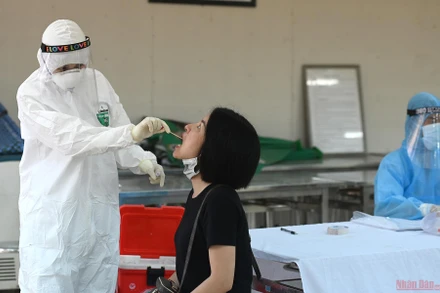 Qua rà soát thống kê, hiện Hà Nội có 74.905 trường hợp cần xét nghiệm RT-PCR trong chiến dịch này, gồm các đối tượng đã qua Đà Nẵng và có các biểu hiện ho sốt, khó thở; những trường hợp đi qua các điểm dịch của Đà Nẵng mà Bộ Y tế khuyến cáo; tất cả những người đi Đà Nẵng về từ ngày 15-7 đến 28-7; nhóm đối tượng F1 tiếp xúc trực tiếp với ca bệnh...