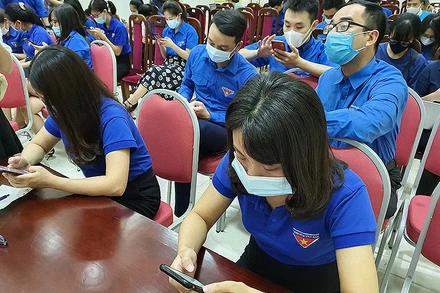 Đoàn viên, thanh niên Thủ đô tham gia hưởng ứng sau lễ khai mạc Cuộc thi.