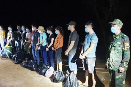 13 đối tượng trong đường dây xuất cảnh trái phép ra nước ngoài bị Bộ đội Biên phòng Quảng Trị phát hiện.