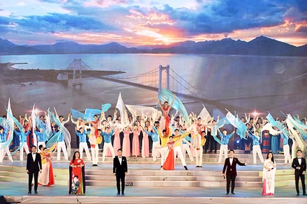 Một tiết mục trong chương trình. Ảnh: LINH HẢI