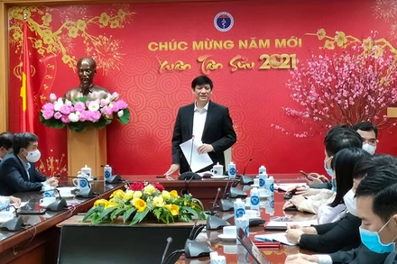 Bộ trưởng Y tế Nguyễn Thanh Long chủ trì cuộc họp sáng nay.