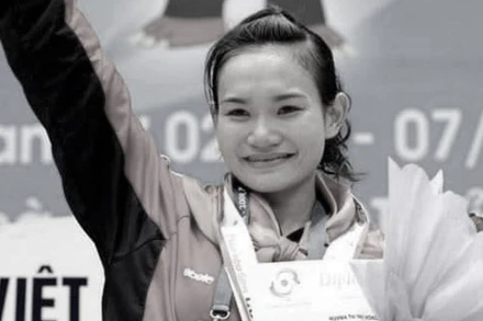 Sau khi giải nghệ, Thu Hồng chuyển sang công tác huấn luyện và dẫn dắt tuyển silat An Giang. 