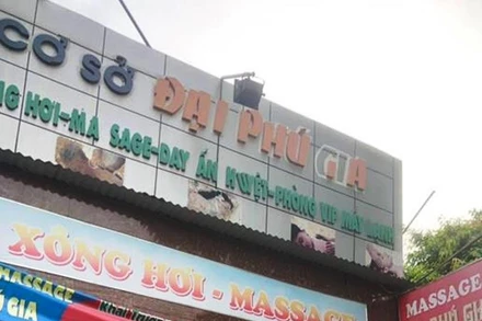 Hai cơ sở massage hoạt động bất chấp quy định tạm đóng cửa