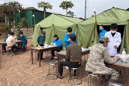 Đội hình thanh niên xung kích tham gia phòng, chống dịch huyện Hải Hà.