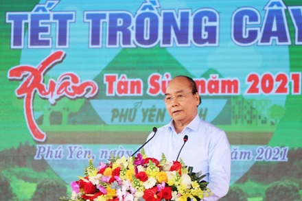 Thủ tướng phát biểu tại lễ phát động Tết trồng cây. 