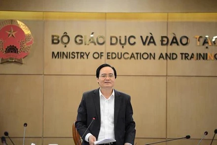 Bộ trưởng GD-ĐT Phùng Xuân Nhạ tại cuộc họp Ban chỉ đạo phòng, chống dịch Covid-19 của Bộ GD-ĐT (Ảnh: Bộ GD-ĐT)