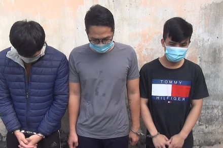 Ba đối tượng lừa đảo, chiếm đoạt tài sản bị bắt giữ.