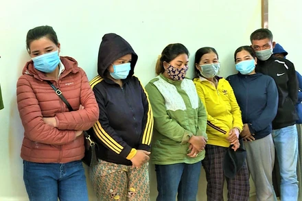 Các đối tượng tổ chức và tham gia đánh bạc tại Công an TP Buôn Ma Thuột.