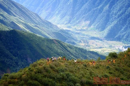 Tà Chì Nhù, cung đường chinh phục nóc nhà Yên Bái