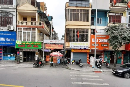 Khu vực Chợ Cột 3, phường Hồng Hải, TP Hạ Long bị đình chỉ hoạt động do vi phạm các quy định về phòng, chống dịch Covid-19.