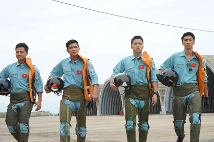 Các diễn viên Thanh Sơn, Quang Sự, Mạnh Quân và Bình An (từ trái qua) trong phim.