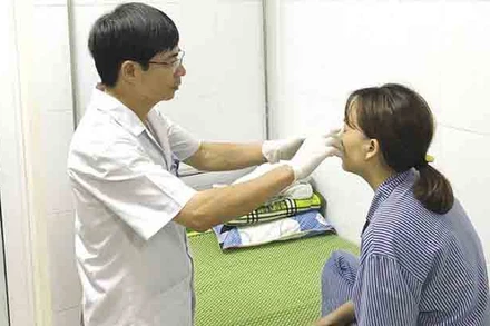 Làm đẹp cấp tốc ngày Tết: Nguy cơ biến chứng khó lường