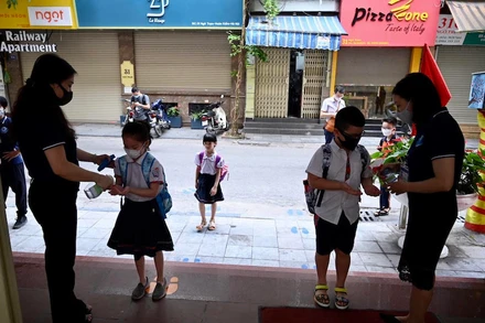 Trong tuần tới, hầu hết các địa phương dự kiến cho học sinh trở lại trường học (Ảnh minh hoạ: DUY LINH)