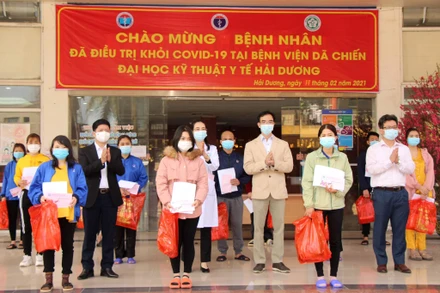 Các bệnh nhân được xuất viện sáng nay tại Hải Dương.